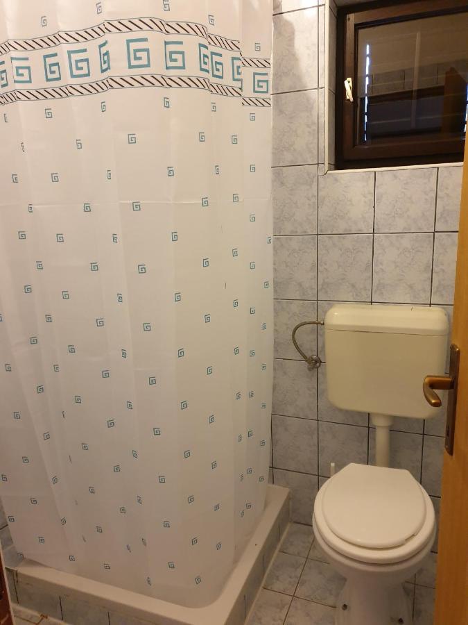 Triple Room Metajna 4120F المظهر الخارجي الصورة